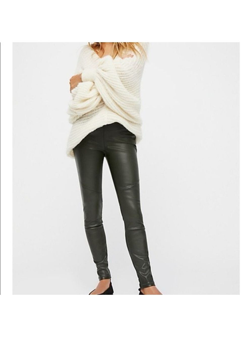 Free people Vegan Legging in Black. Size 0